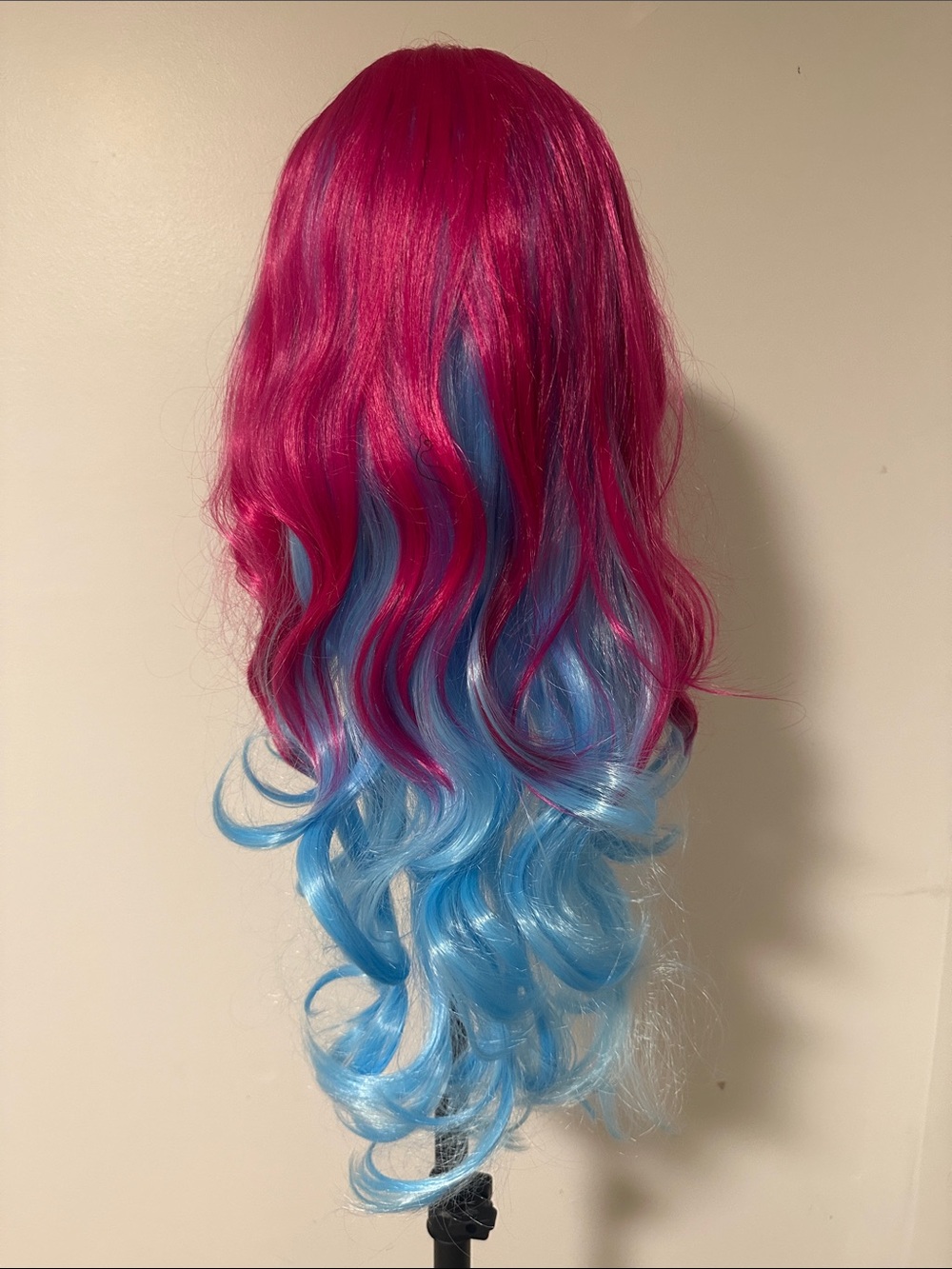 Vibrant Magenta to Sky Blue Long Wavy Synthetic Wig - Picture 1 of 6